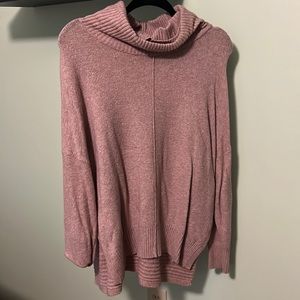 Ruby Moon L sweat shirt , soft pink. Fits as oversized. Super Comfee for winter
